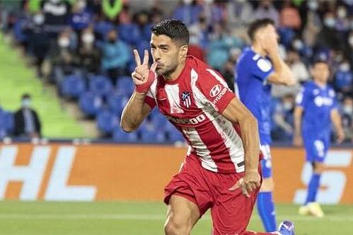 Suarez tỏa sáng giúp Atletico giành ngôi đầu bảng La Liga