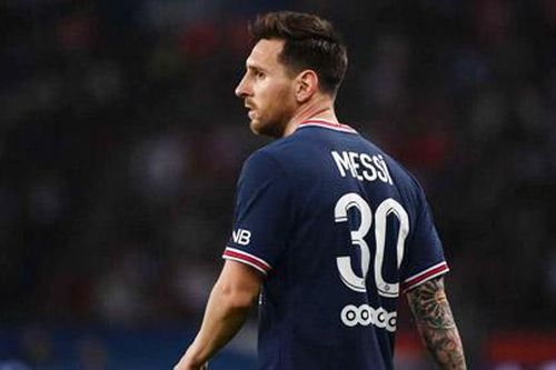 Messi chấn thương đầu gối, nguy cơ lỡ trận Man City