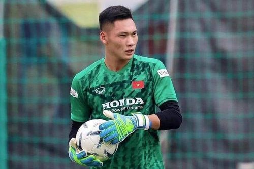 Thủ môn trẻ Trịnh Xuân Hoàng và cơ hội bắt chính cho đội tuyển U22 Việt Nam