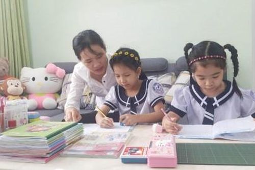 Giáo dục Tin tức giáo dục Khi 'cả làng' cùng học online