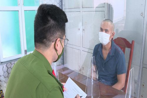 Kẻ cầm đầu nhóm côn đồ chém trọng thương hai anh em ruột đã ra đầu thú