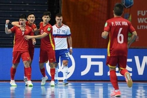HLV và cầu thủ Nga khen nức nở tuyển futsal Việt Nam sau chiến thắng hú vía