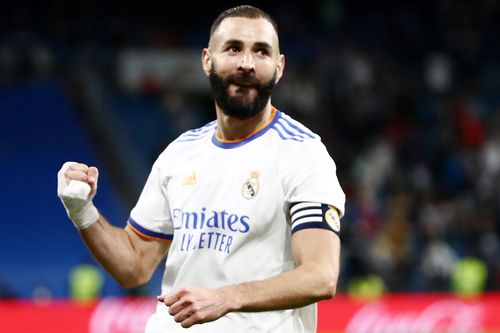 Benzema xô đổ kỷ lục của Ronaldo