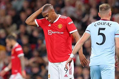 MU 0-1 West Ham: Dùng đội hình hai, Quỷ đỏ tạm biệt Cúp Liên đoàn