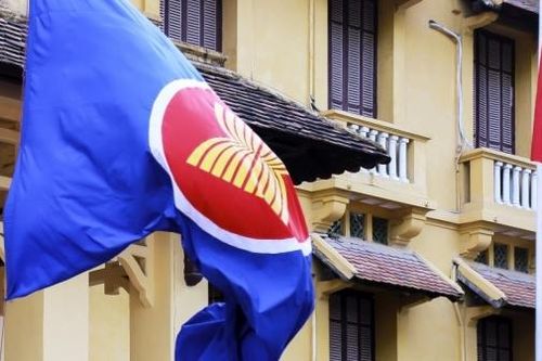 Treo cờ ASEAN ở đâu và khi nào?