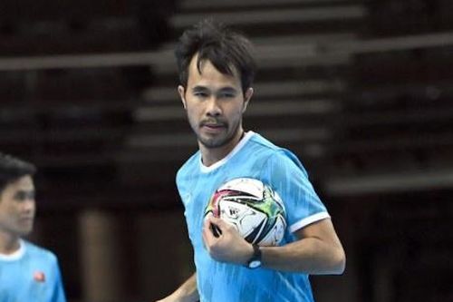 HLV Phạm Minh Giang mắc Covid-19 trước trận gặp futsal Nga