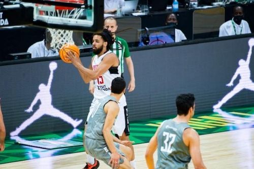 Rapper J Cole tham gia huấn luyện tại Orlando Magic, quyết biến giấc mơ NBA trở thành sự thật
