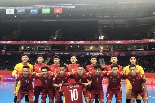 FIFA, AFC khen ngợi tuyển futsal Việt Nam sau trận đấu với tuyển Nga
