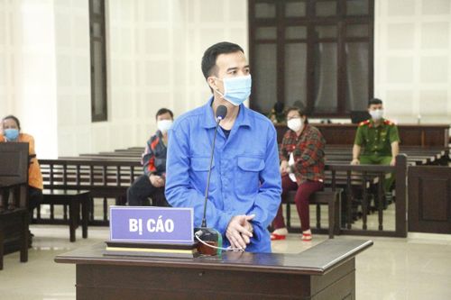 Can ngăn xích mích bất thành, dùng dao đâm bạn nhậu