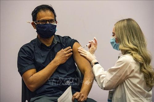 Nghiên cứu trong môi trường đặc thù chỉ ra SARS-CoV-2 vẫn lây lan trong nhóm có tỷ lệ tiêm phòng cao