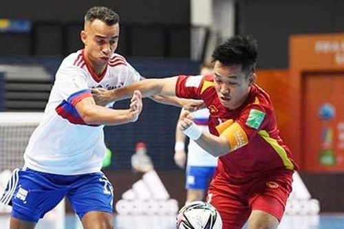 Cầu thủ Nga thừa nhận lo sợ những phút cuối trận đấu với futsal Việt Nam