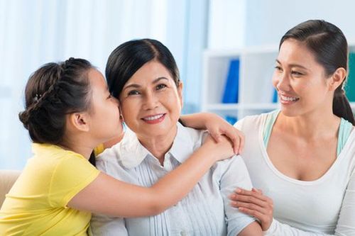May mắn khi có 2 người mẹ