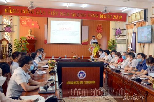 Sở Giáo dục và Đào tạo học tập chuyên đề toàn khóa về học và làm theo Bác