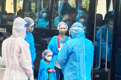 Quận Thanh Xuân chuẩn bị đón người dân phường Thanh Xuân Trung đi cách ly trở về