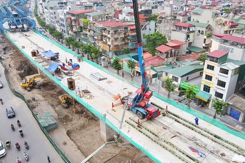 Đường Vành đai 2 đoạn cầu Mai Động - Ngã Tư Vọng đang dần hình thành