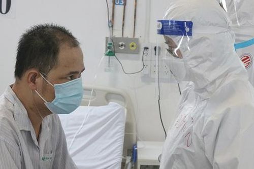 Ám ảnh câu hỏi của bệnh nhân COVID-19: 'Bao giờ em chết?'