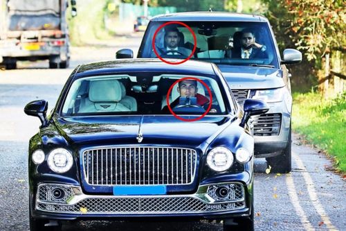 Vì sao Ronaldo được chạy xe có vô lăng bên trái ở Anh?