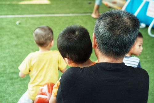 TP.HCM lập danh sách chăm lo người cao tuổi và trẻ mồ côi vì Covid-19