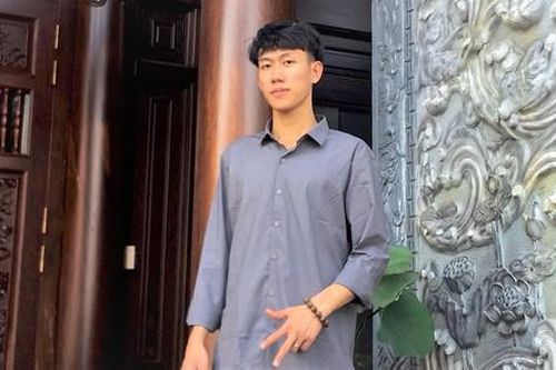 Nam sinh chạy grab đỗ Trường Sĩ quan Chính trị