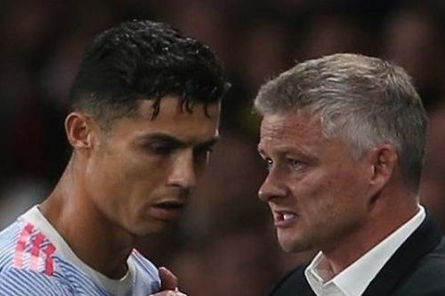 HLV Solskjaer: MU sẽ thay nếu không qua vòng bảng Champions League; lý do Ronaldo vắng mặt trận với West Ham