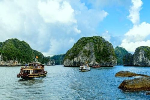 Vịnh Lan Hạ: Vẻ đẹp thiên đường bị 'lãng quên'