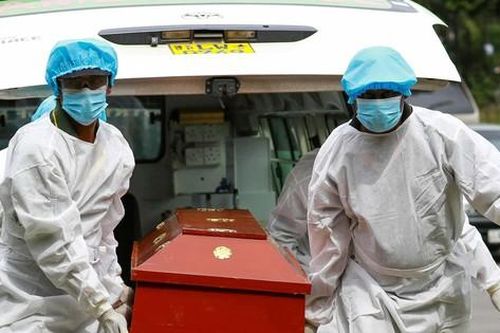 Pháp sư 'dùng nước thánh diệt SARS-CoV-2' qua đời vì COVID-19