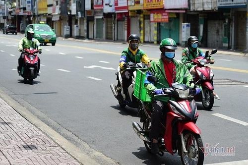Ngưng hoạt động ứng dụng giao hàng làm sai việc tự xét nghiệm của shipper