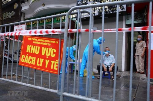 Hà Nội: Phong tỏa một số hộ dân ở phố Trần Nhân Tông vì có ca F0