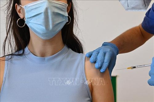 Italy khuyến nghị thai phụ tiêm phòng từ tháng thứ 4 thai kỳ