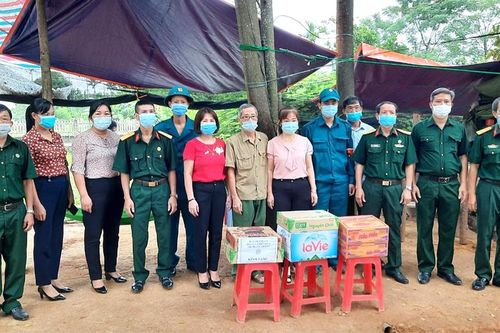 Các cấp Hội CCB Cẩm Khê chung tay phòng, chống dịch COVID-19