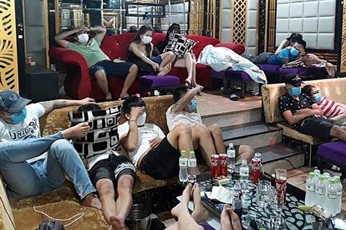 Hơn 50 người tụ tập sử dụng ma túy trong quán karaoke lúc bão số 6 đổ bộ