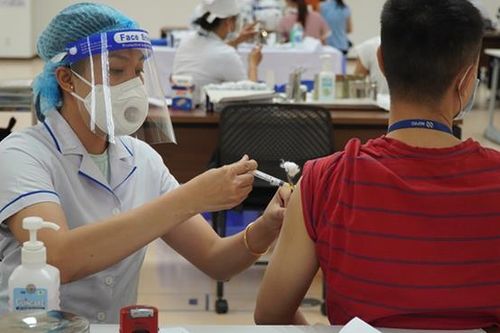 TP.HCM còn 1 triệu liều vaccine sẵn sàng tiêm thời gian tới