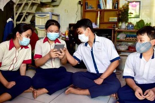 Ưu tiên bố trí cho trẻ em mồ côi vì COVID-19 được sống trong môi trường gia đình