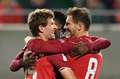 Bayern thắng trận dù chỉ còn 10 người