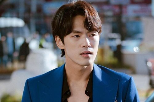 Kim Jung Hyun mất phương hướng sau vụ hành xử thô lỗ