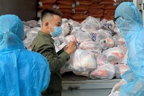 Covid-19: Hà Nam lập Bệnh viện dã chiến số 1, Bệnh viện Đa khoa Bình Dương ngừng nhận bệnh nhân ngoại trú