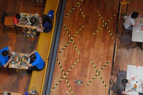 Số ca bệnh tăng sốc, Singapore siết biện pháp phòng dịch