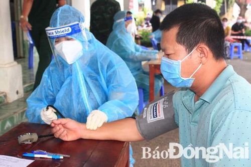 Sáng 25-9: Thêm 999 ca bệnh Covid-19