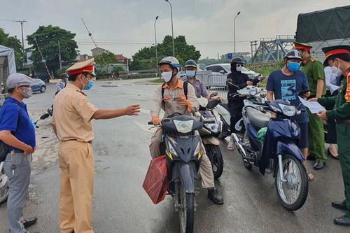 Giám sát chặt tại các chốt kiểm soát dịch giáp tỉnh Hà Nam