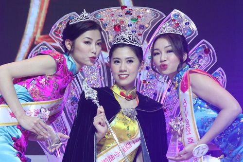 Cô gái 20 tuổi Trần Mỹ Nghi đăng quang Hoa hậu châu Á 2021