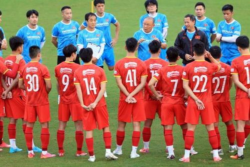 Tuyển Việt Nam lên đấu pháp đấu Trung Quốc