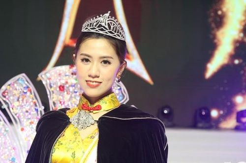Trần Mỹ Nghi - cô gái 20 tuổi đăng quang Hoa hậu châu Á 2021