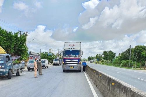 Bạc Liêu: Phê bình Chủ tịch UBND huyện và thị xã lơ là trong công tác phòng chống dịch Covid-19