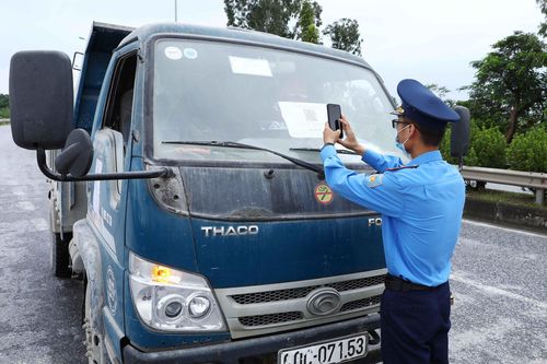 Kiểm soát chặt các phương tiện giao thông từ tỉnh ngoài vào Hà Nội