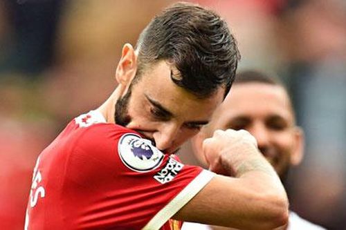 'Ronaldo sẽ không bao giờ cho Bruno Fernandes đá phạt đền nữa'