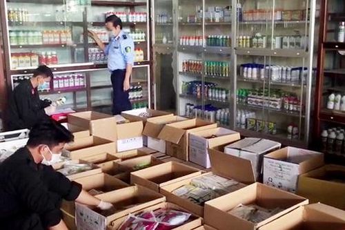 An Giang: Tạm giữ trên 7.700 sản phẩm thuốc bảo vệ thực vật không rõ nguồn gốc