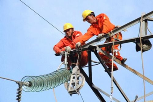 Chủ tịch UBND tỉnh Khánh Hòa làm việc với Tập đoàn Điện lực Việt Nam về các dự án truyền tải điện