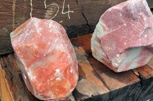 7 xe container chở gỗ lậu, đá quý từ Lào về Việt Nam