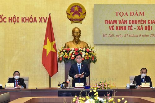 Các chuyên gia đề xuất nhiều góc nhìn về kịch bản, lộ trình mở cửa lại nền kinh tế