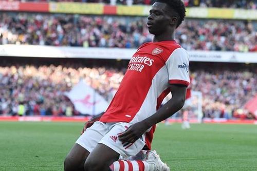 Arsenal hồi sinh nhờ sức trẻ của Saka và Smith-Rowe
